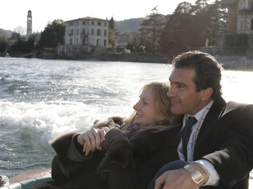 Phia sau tinh yeu doi khi la nhung loi doi tra hinh anh