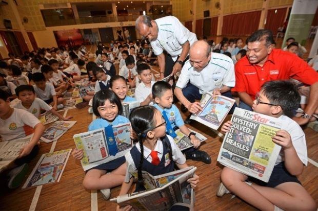 Gioi tre Malaysia tiet lo so thich ve sach anh 2