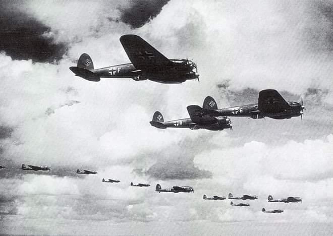 Cuoc giang co khong hoi ket giua chien tranh va tien te hinh anh