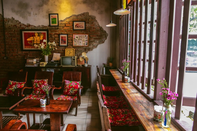 Chan con cong cu va thuong nho xa xoi anh 3