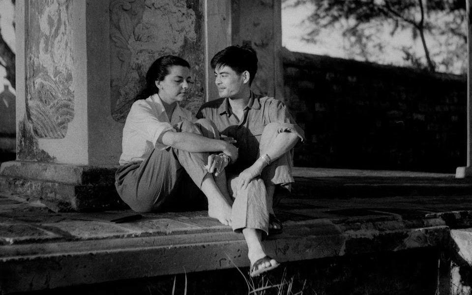 Nhung cau noi dam chat ngon tinh cua van nhan Viet thuo truoc hinh anh