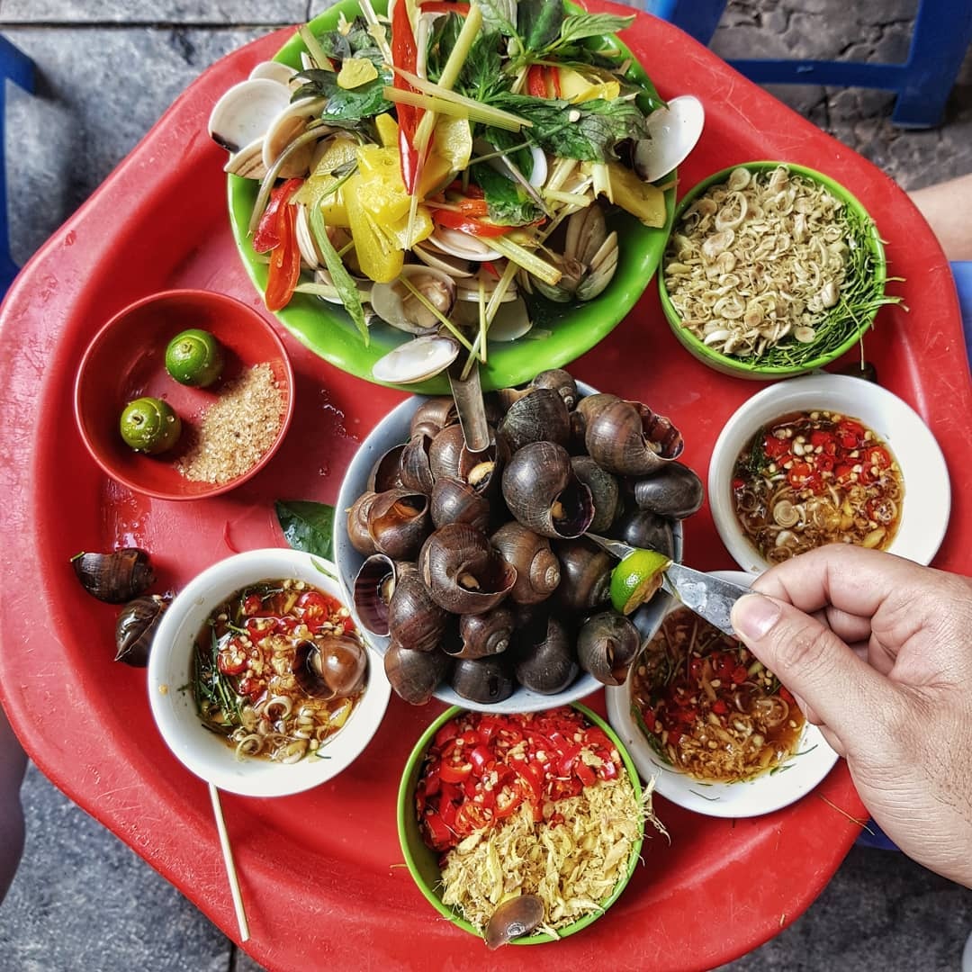 Quan xa thoi sinh vien anh 2