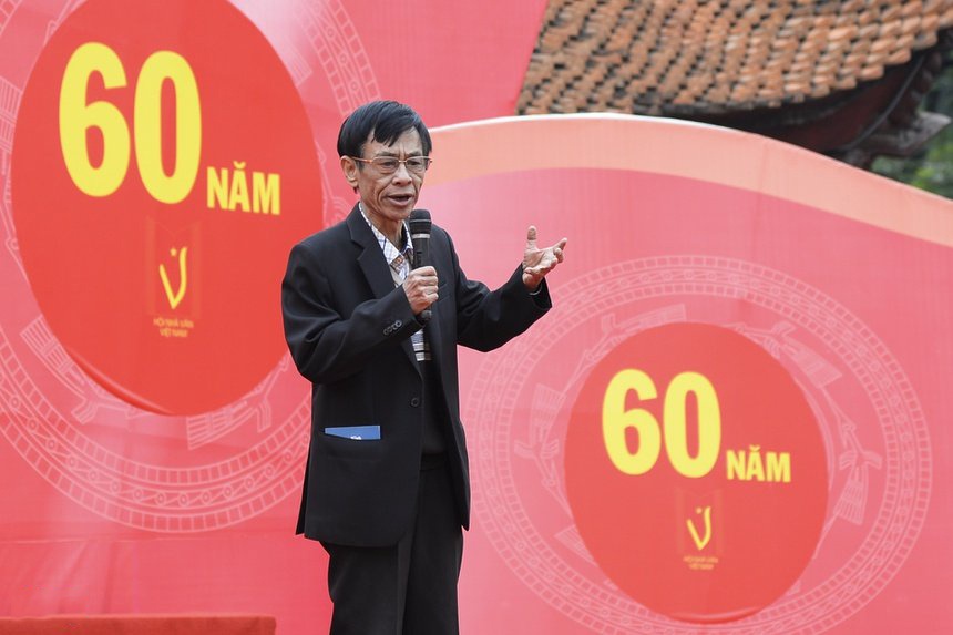 'Voi tho, Hoang Nhuan Cam vua say sua, vua quyet liet' hinh anh