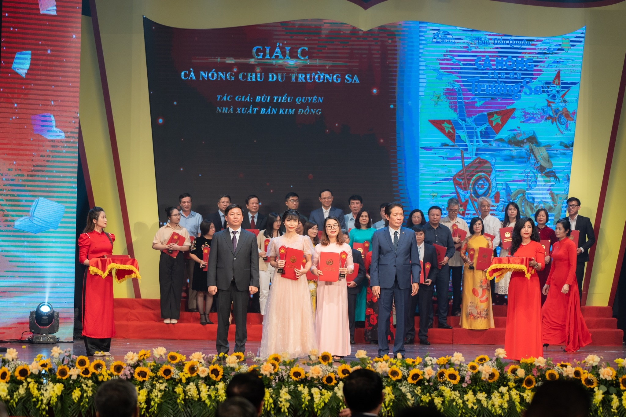 Giai thuong Sach quoc gia anh 2