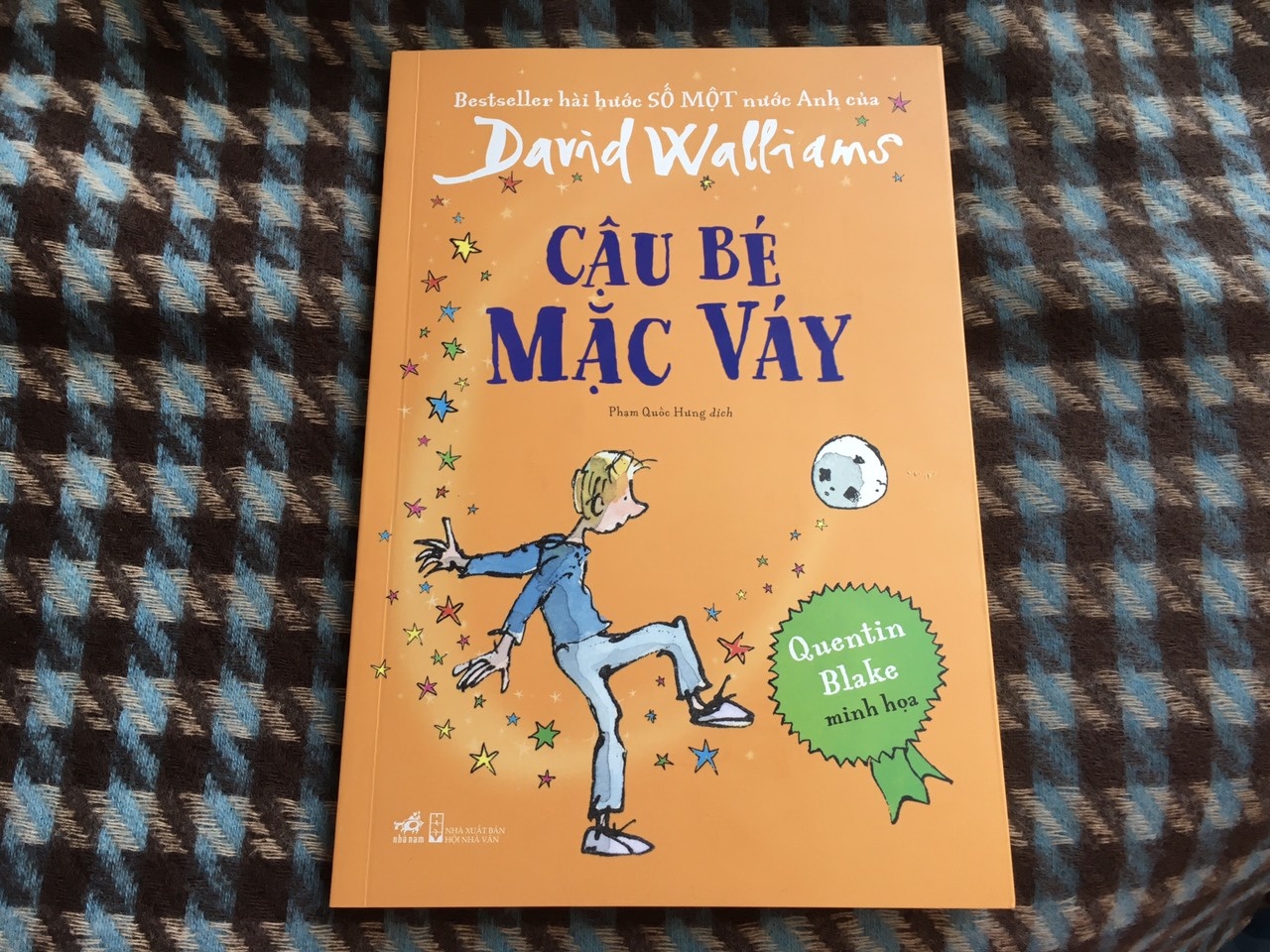 Cau be mac vay - long bao dung lam nen dieu ky dieu hinh anh