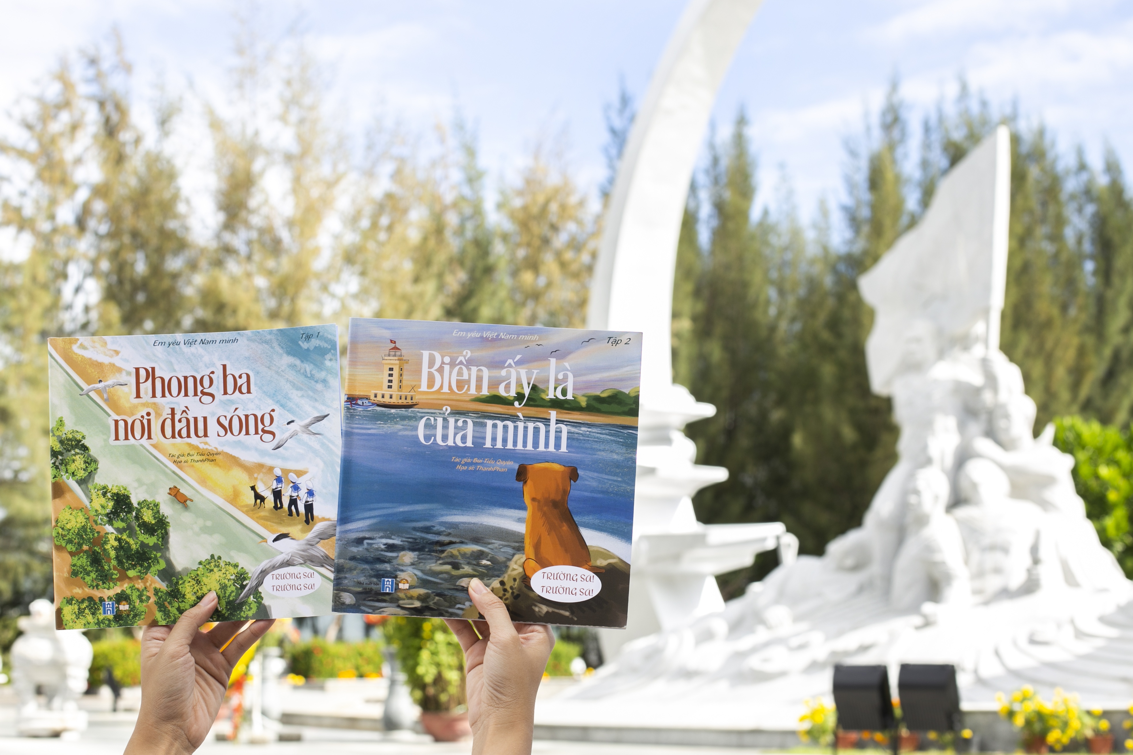 Sach tranh song ngu danh cho thieu nhi ve quan dao Truong Sa hinh anh