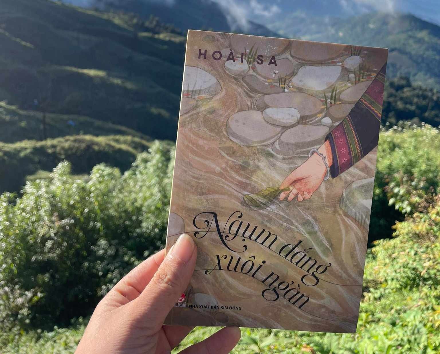 Van hoc ve mien nui tro lai voi ‘Ngum dang xuoi ngan’ hinh anh