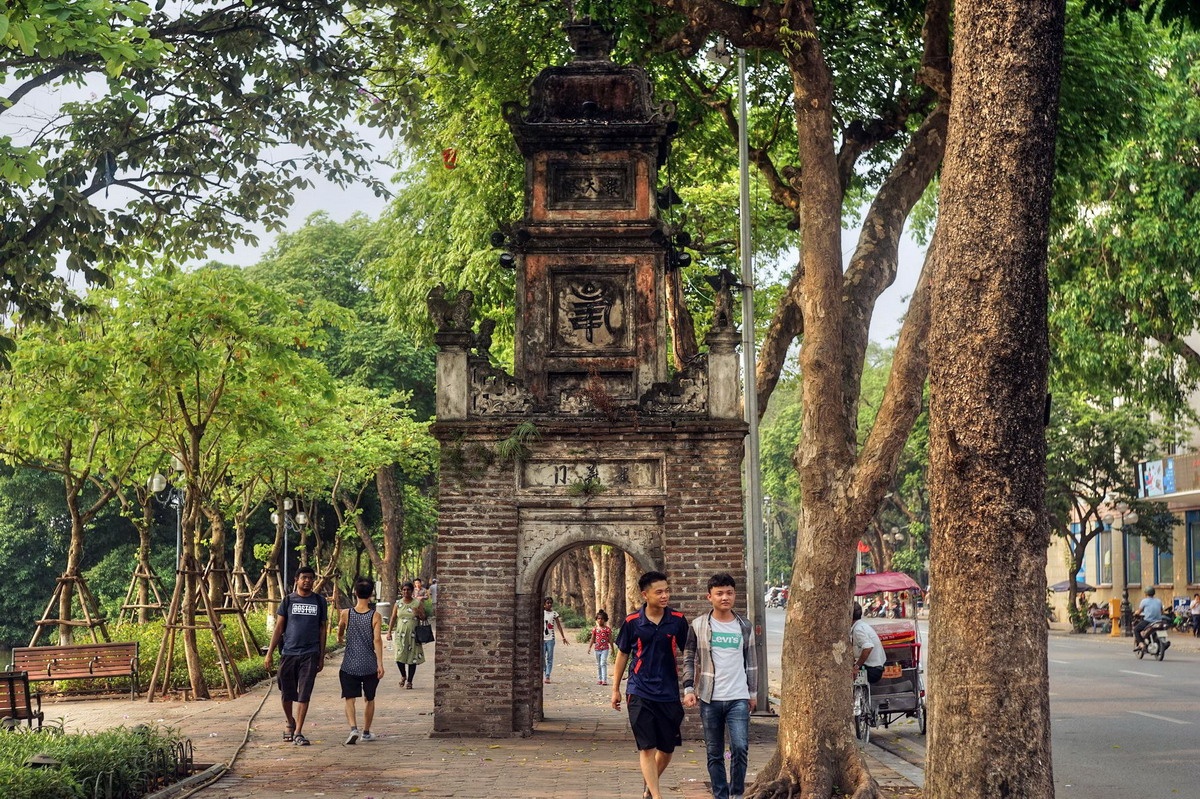 ‘Cong dan dac biet’ bao nam van dung giua long Ha Noi hinh anh