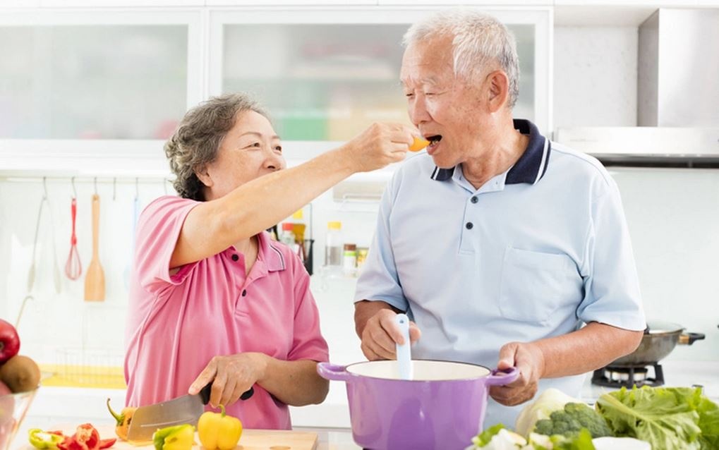 Khi cha me gia di hinh anh