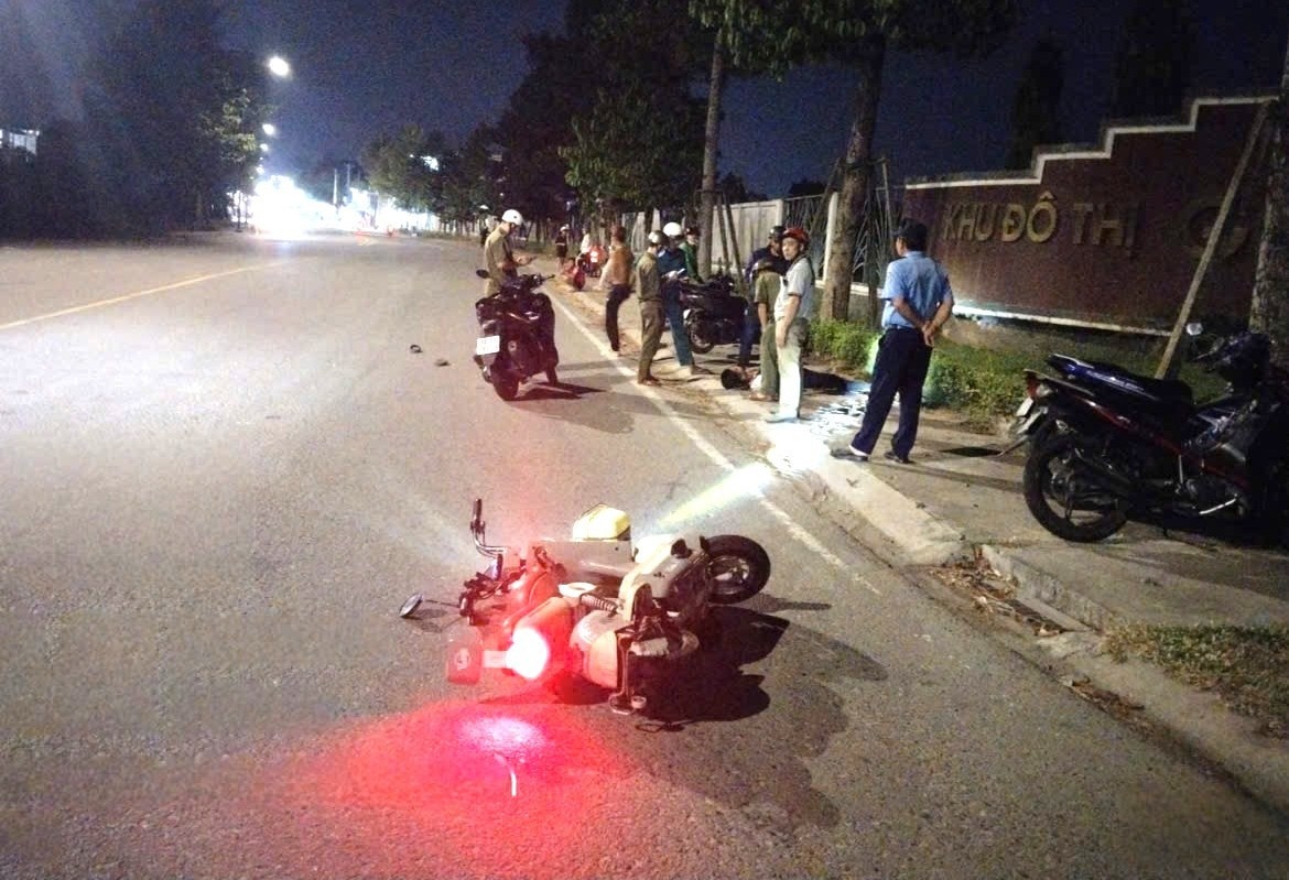 nam cong nhan,  Chan duong sat hai anh 1