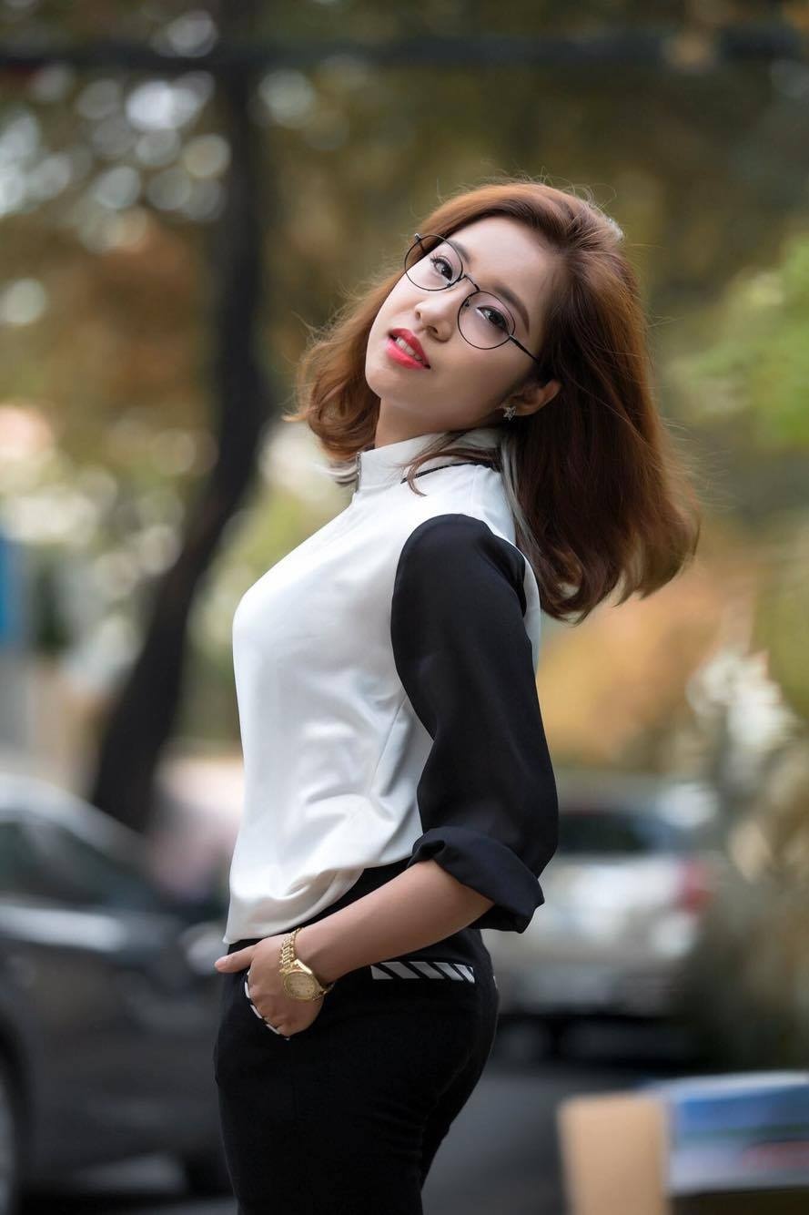 nữ thạc sĩ đam mê ca hát ảnh 1 nu thac si dam me ca hat anh 1