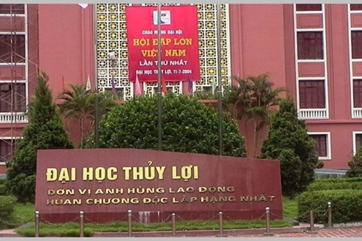 Nam sinh DH Thuy loi roi tu tang 7 ky tuc xa hinh anh
