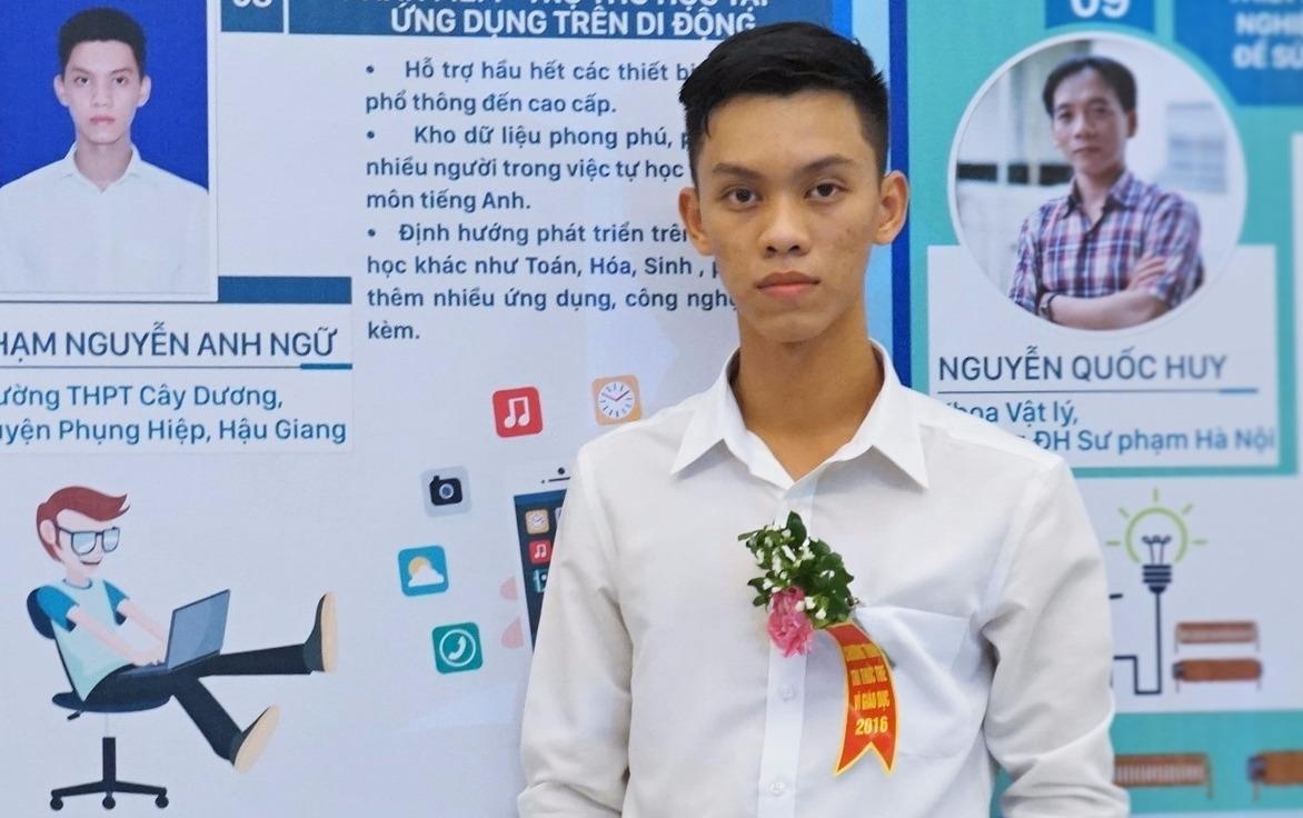Nam sinh dat giai thuong sang tao cua Bo Giao duc hinh anh