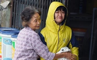 Mien Bac lanh tang cuong, mien Trung nguy co lu lon hinh anh