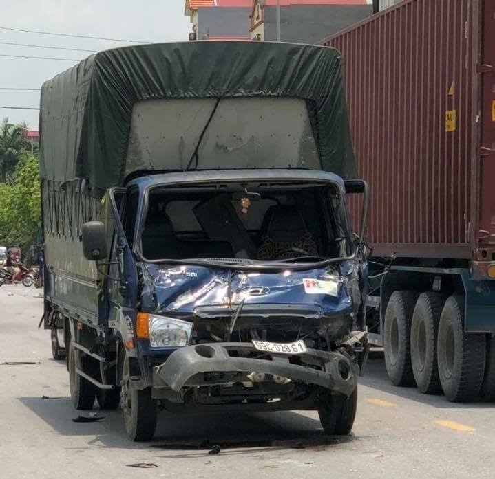 Tai nạn thị trấn Chờ Yên Phong ảnh 2 Tai nan thi tran Cho Yen Phong anh 2