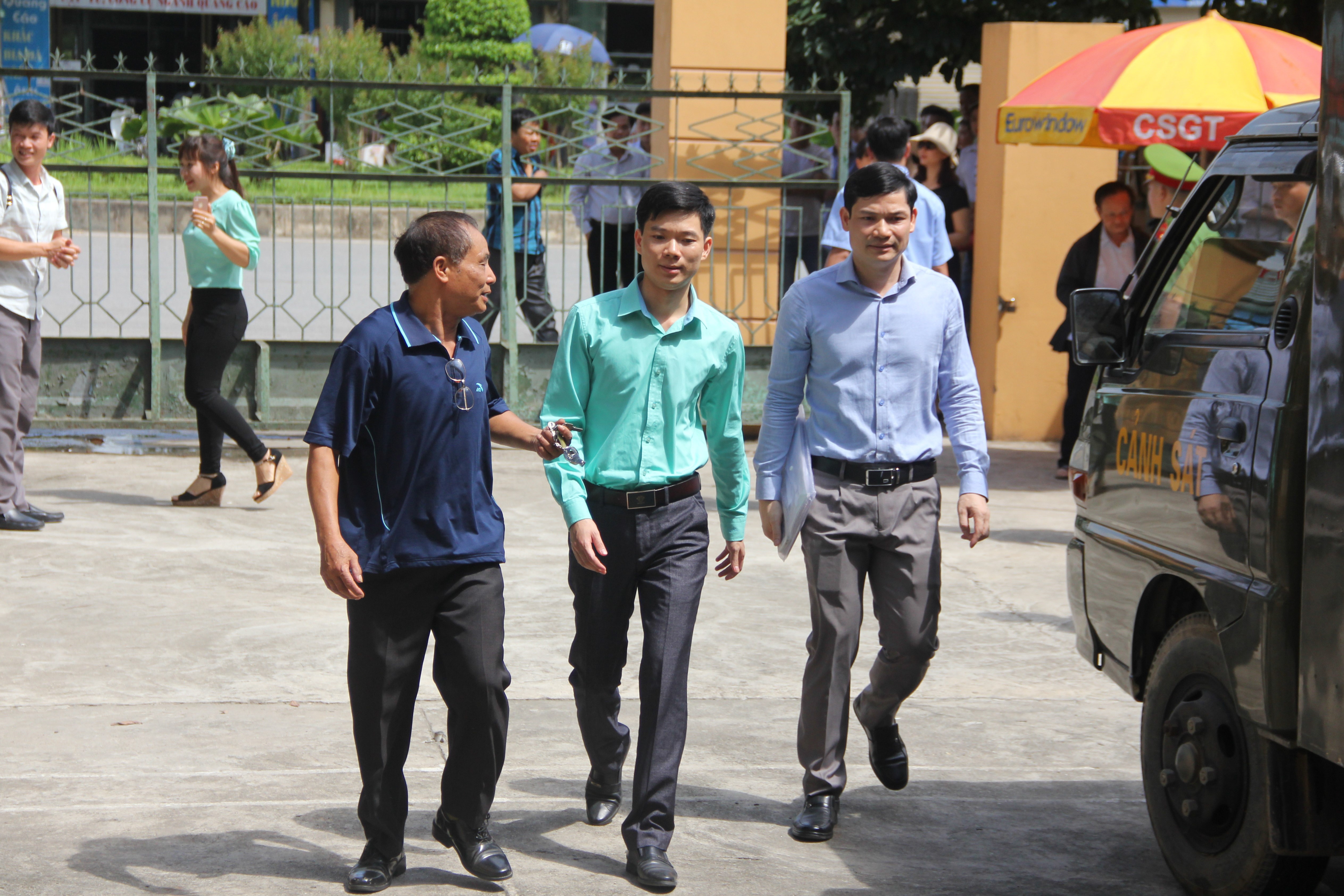 Xet xu Hoang Cong Luong anh 4