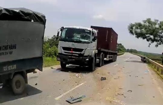 Tai nạn giao thông nghiêm trọng Phú Thọ ảnh 1 Tai nan giao thong nghiem trong Phu Tho anh 1