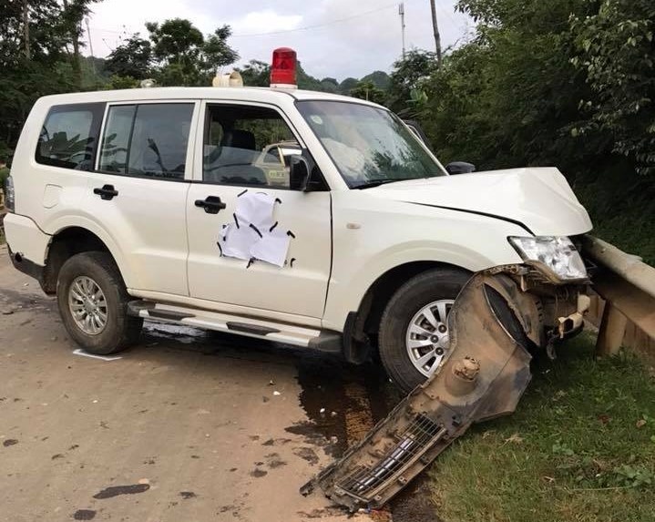 Dam truc dien xe cuu thuong, tai xe taxi tu vong hinh anh