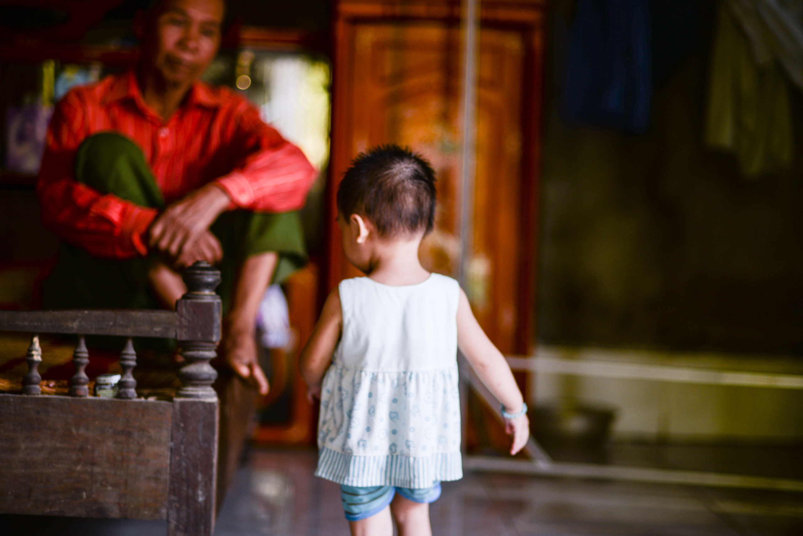 Kim Thuong,  Phu Tho,  HIV,  Tan Son,  AIDS,  nu cuoi anh 3