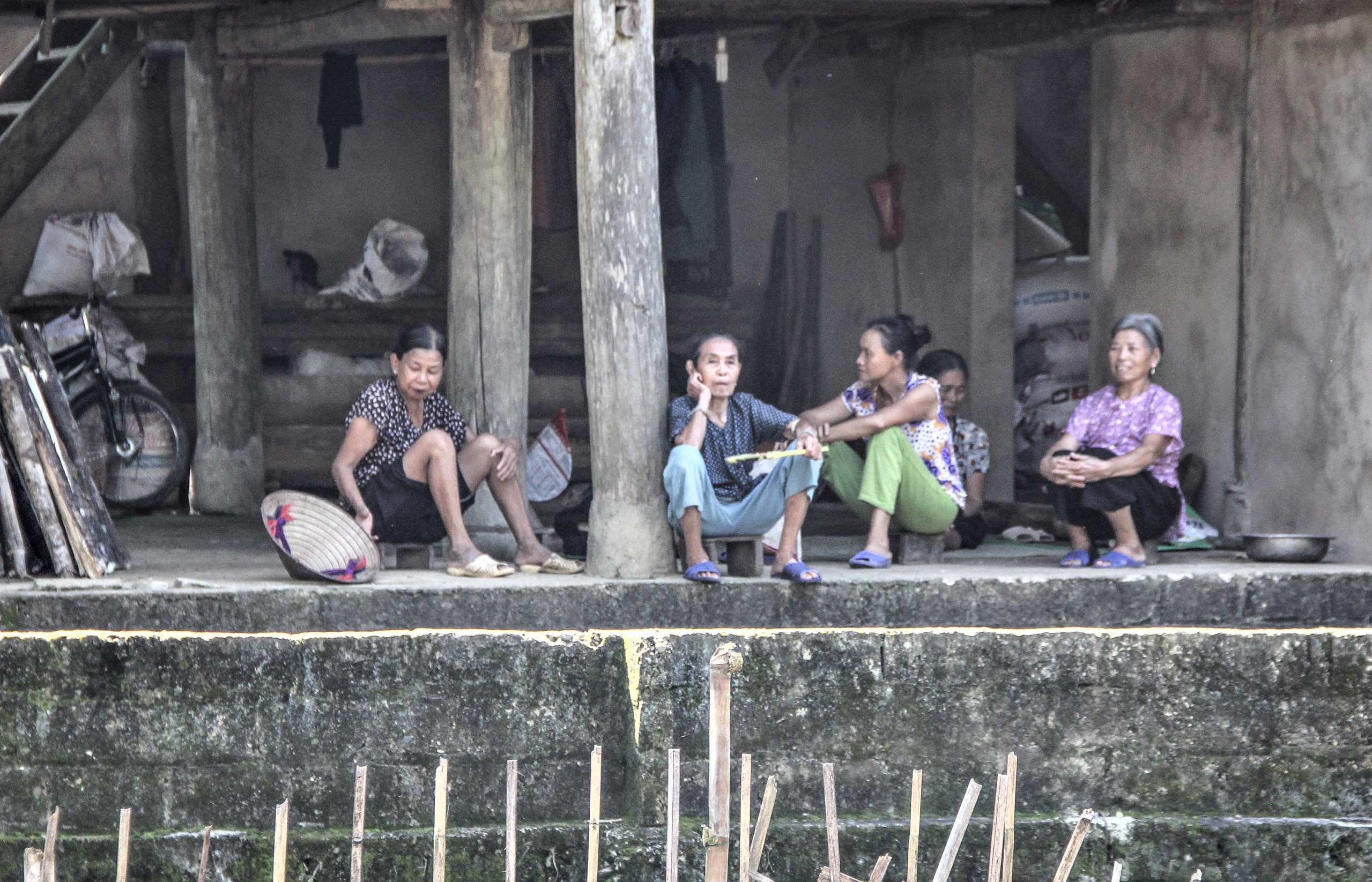 Kim Thuong,  Phu Tho,  HIV,  Tan Son,  AIDS,  nu cuoi anh 6