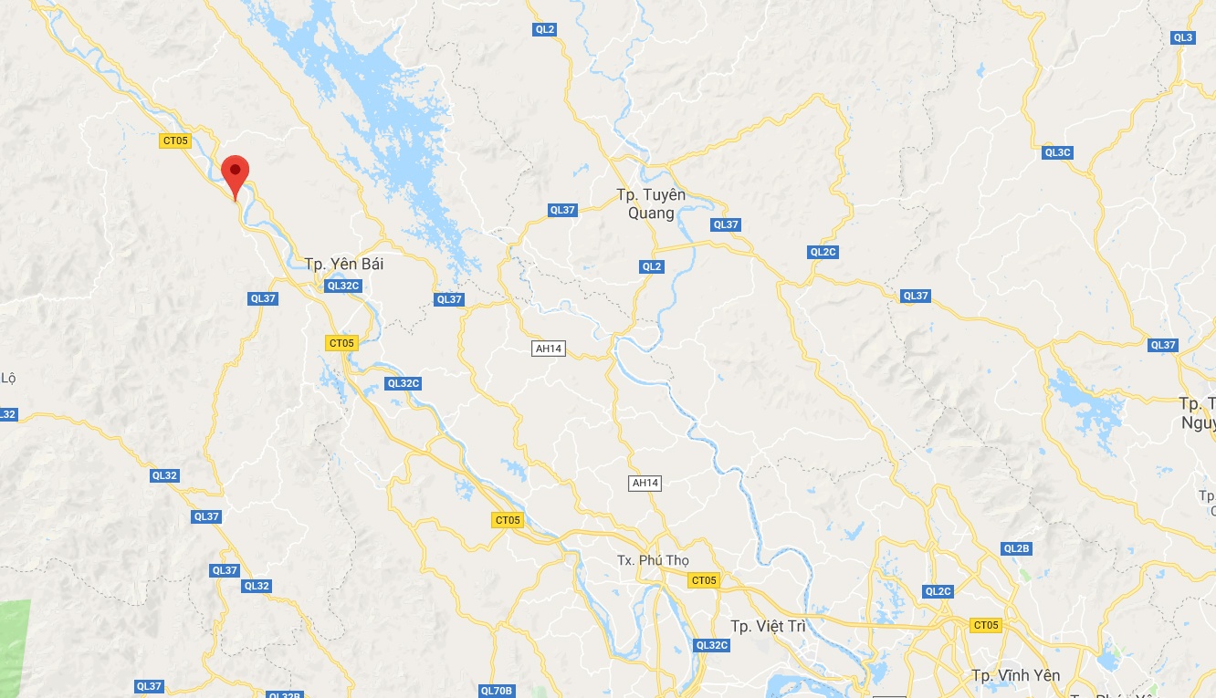 Cháy xe bồn chở xăng trên cao tốc ảnh 2 Chay xe bon cho xang tren cao toc anh 2