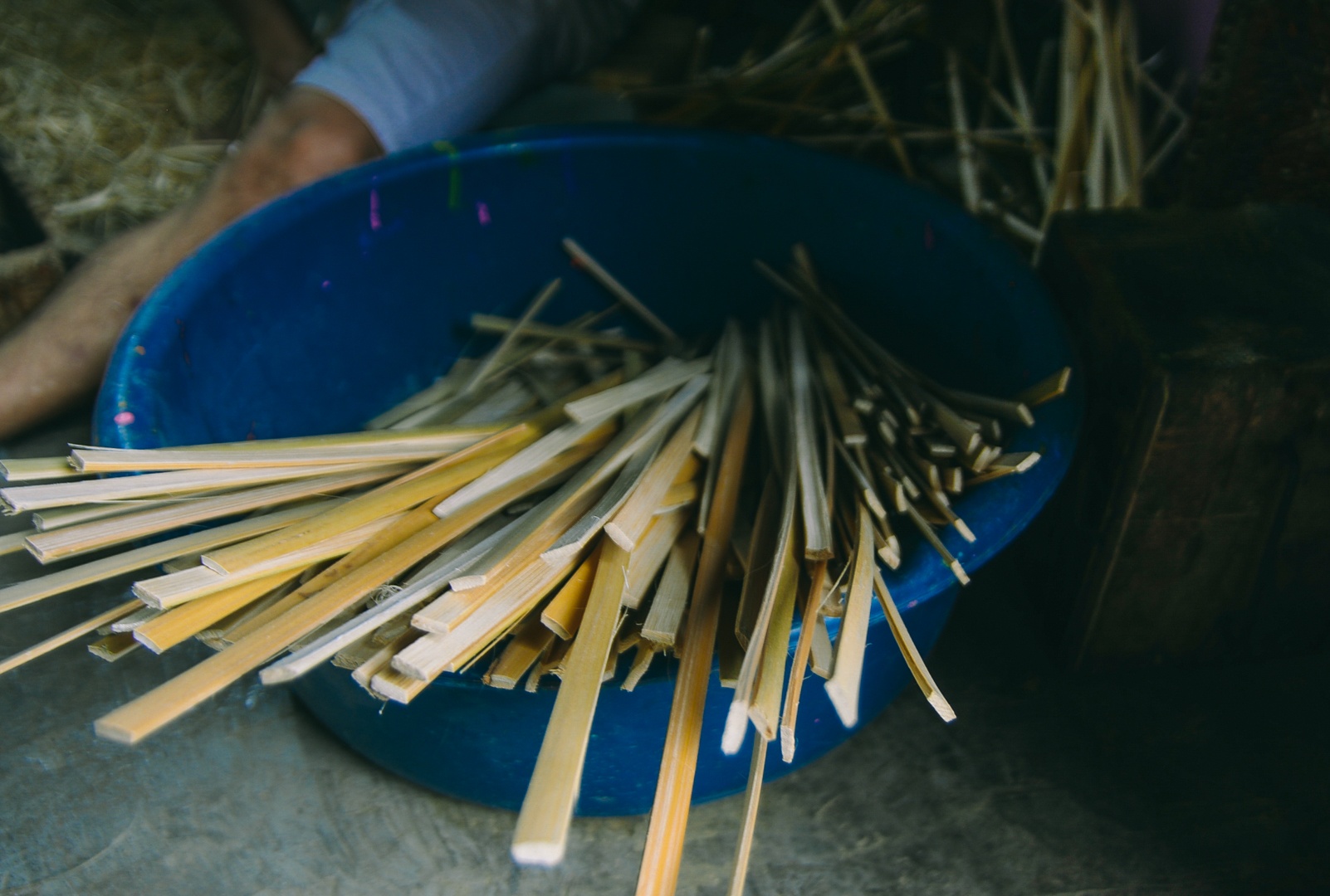 Lang nghe lam chuon chuon tre anh 3