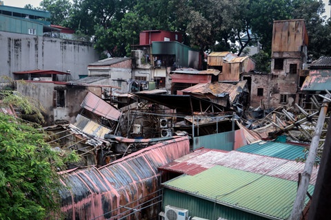 Chay xom tro De La Thanh anh 8