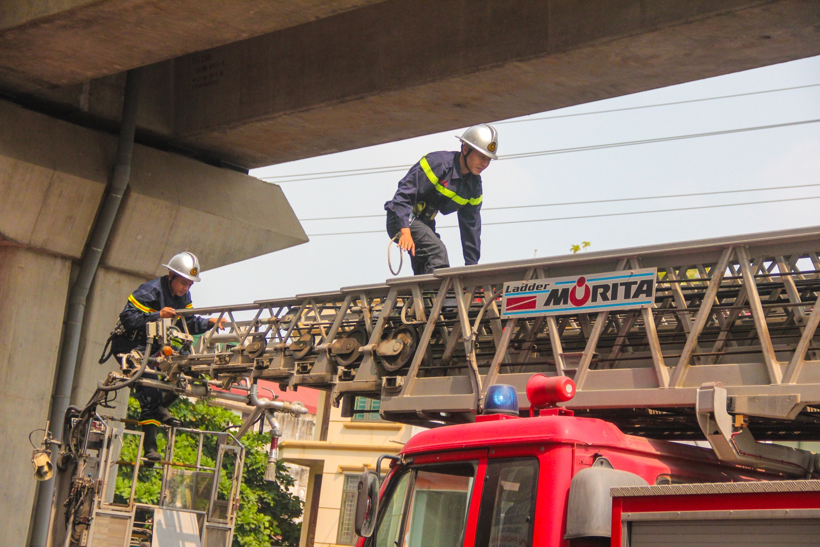 hỏa hoạn phố Hào Nam ảnh 4 hoa hoan pho Hao Nam anh 4