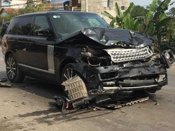 Vu nu hieu truong bi xe Range Rover tong: Hien truong doi dien nha hinh anh