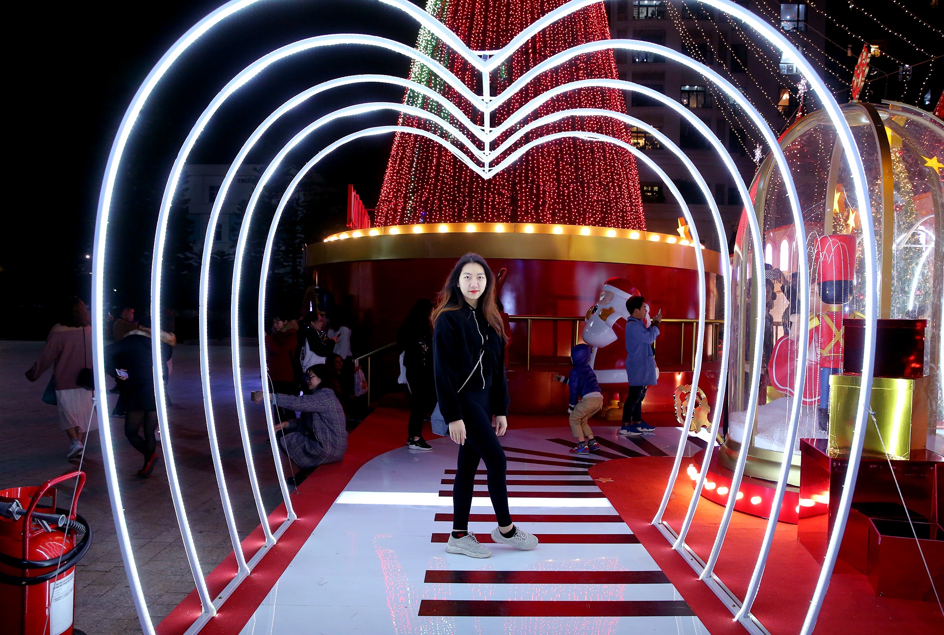 Giang sinh Hang Ma anh 9