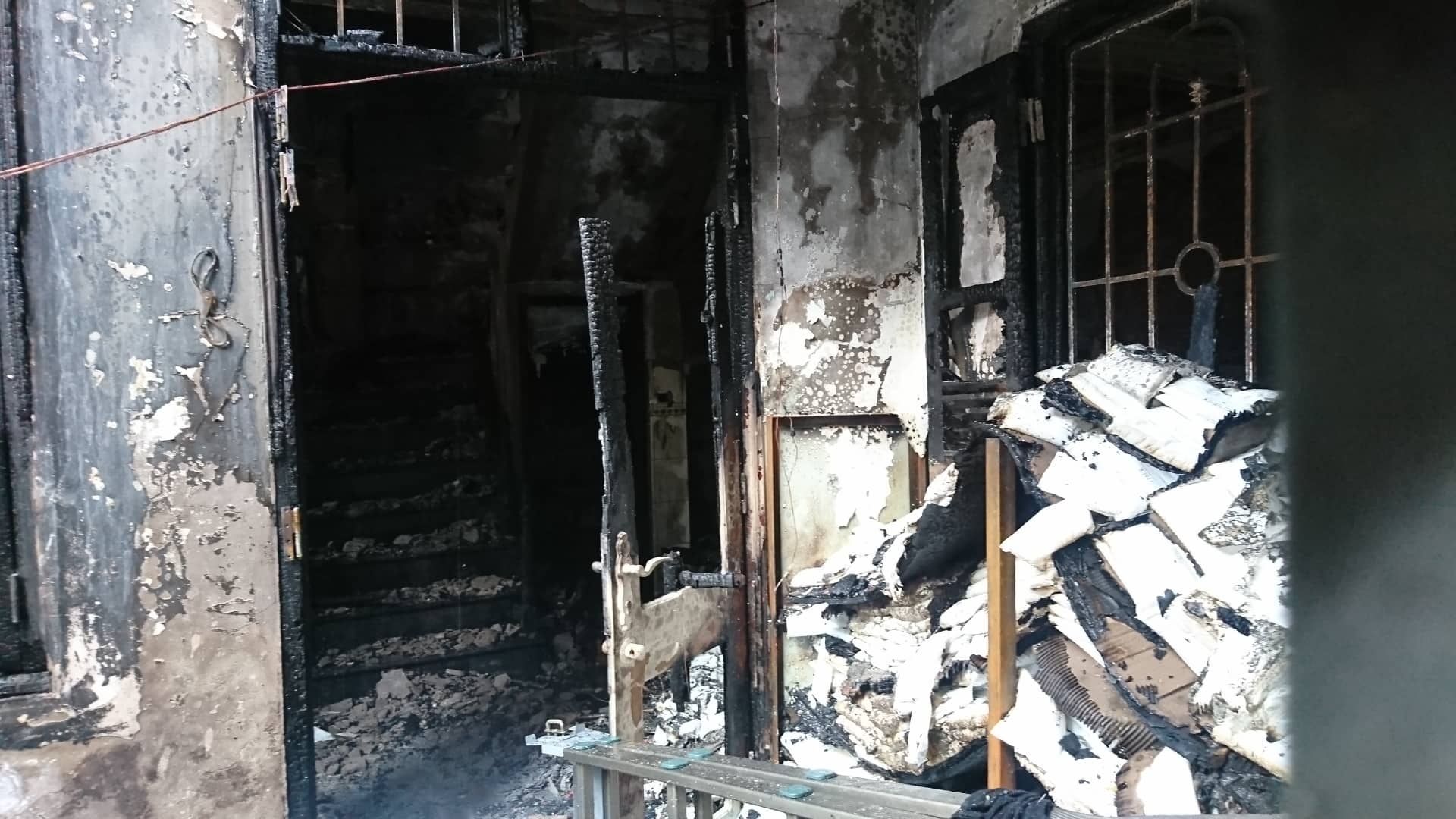 Chay nha Phao Dai Lang anh 3