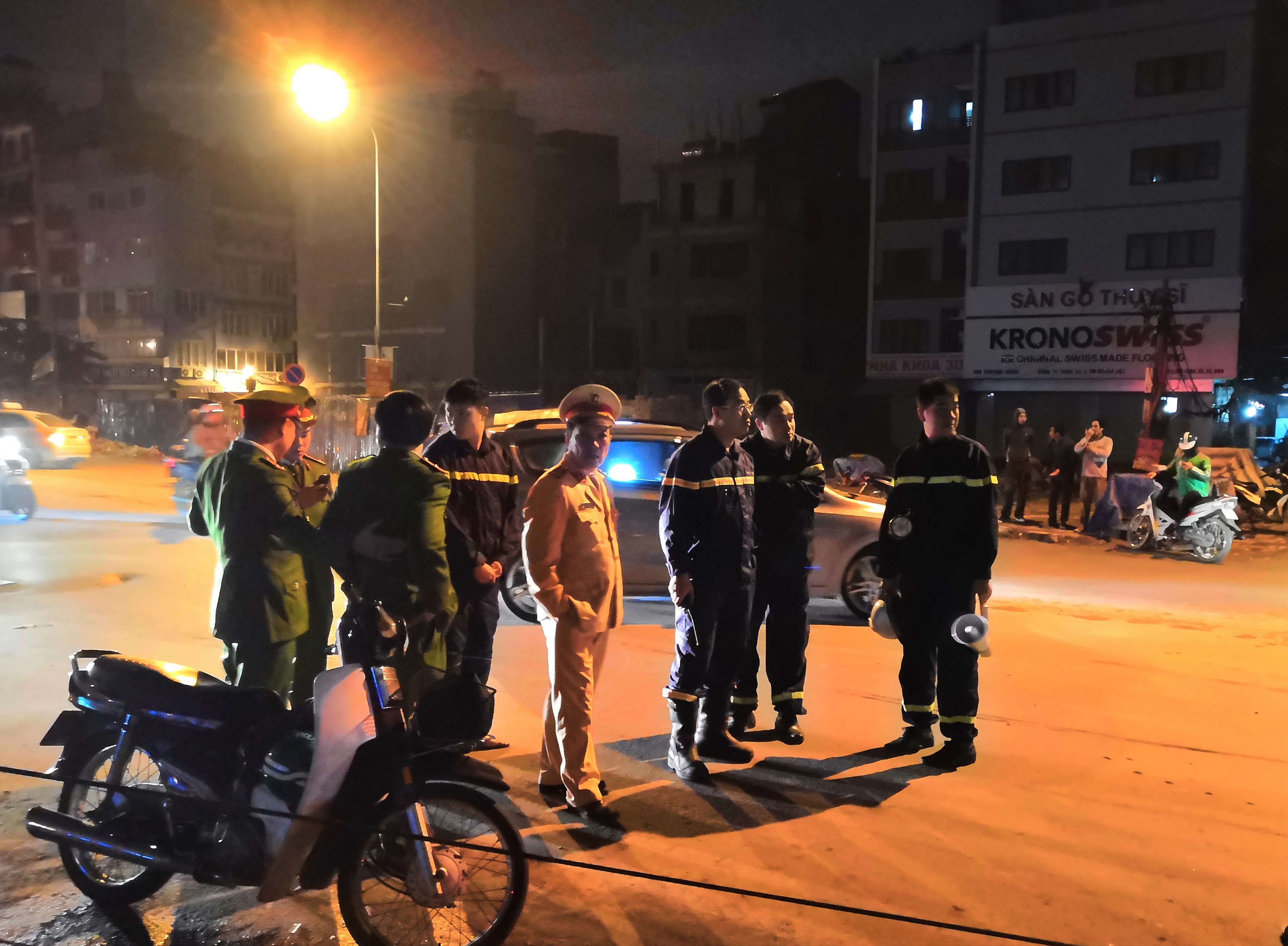 Do cot dien Truong Chinh anh 6