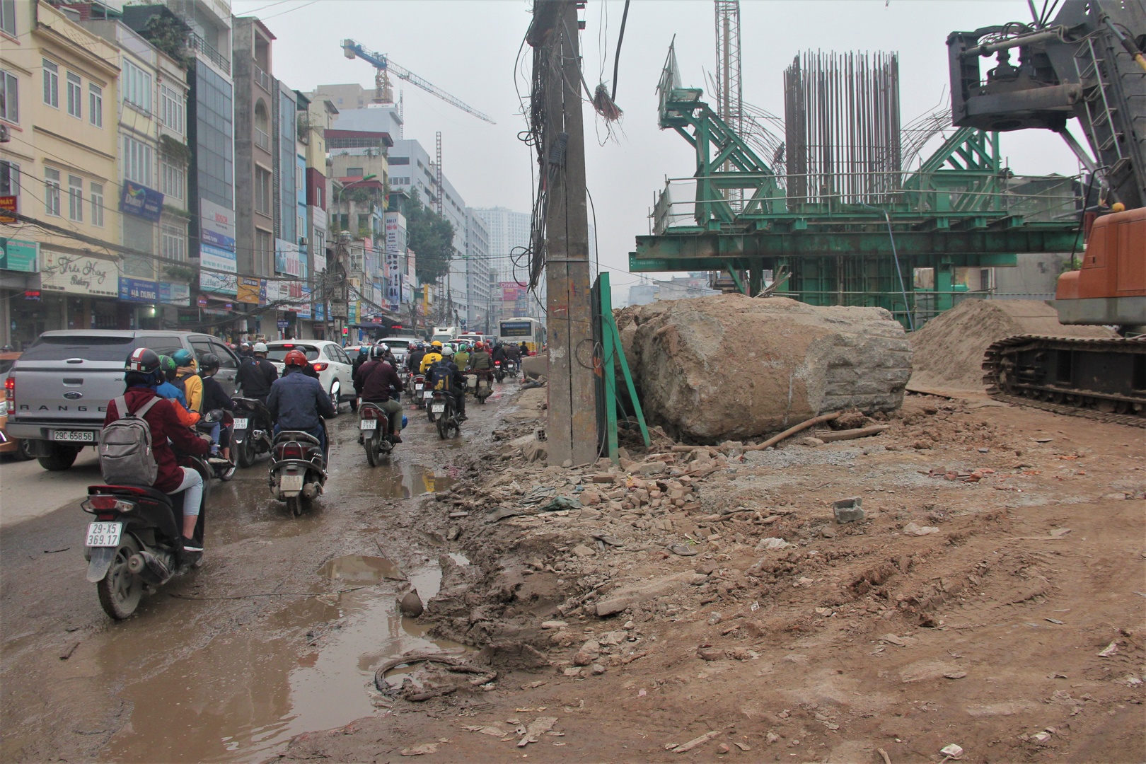 Dao duong Ha Noi anh 8