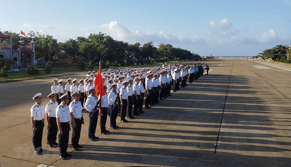 Le chao co Truong Sa anh 9