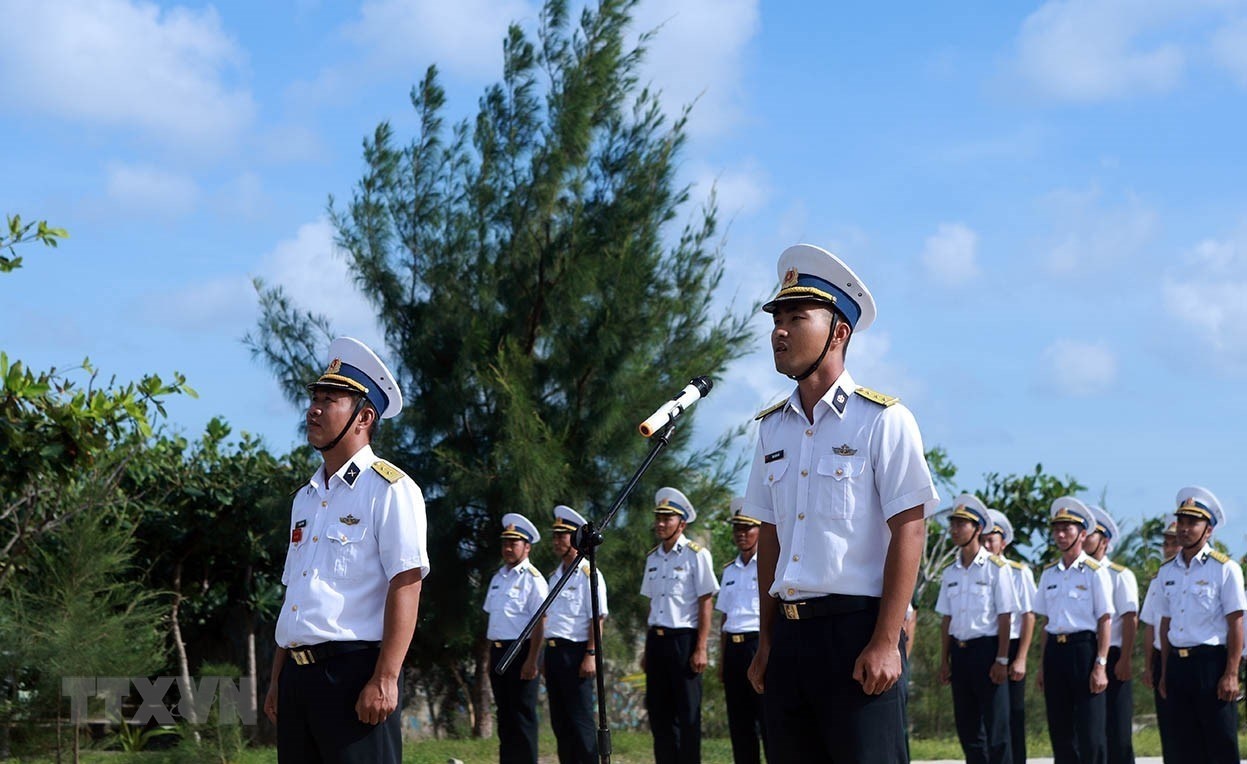 Le chao co Truong Sa anh 4