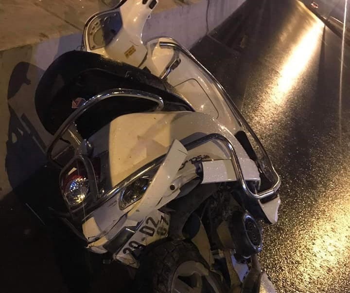 Tai xe xe Range Rover dam tu vong 2 nguoi di Vespa ra trinh dien hinh anh