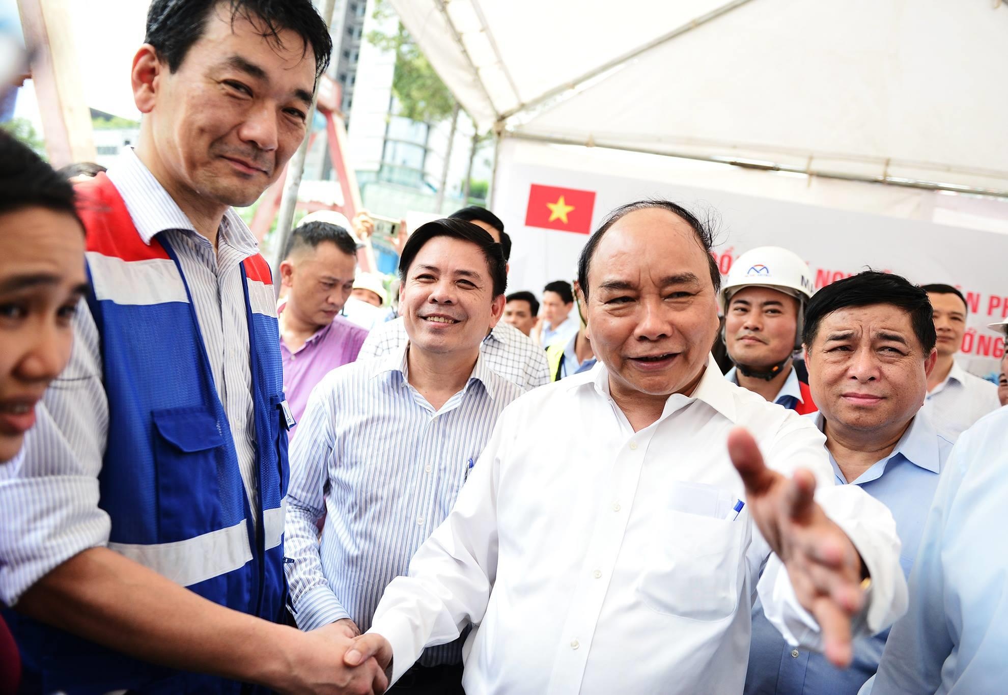 Thu tuong yeu cau van hanh metro Ben Thanh - Suoi Tien vao 2021 hinh anh