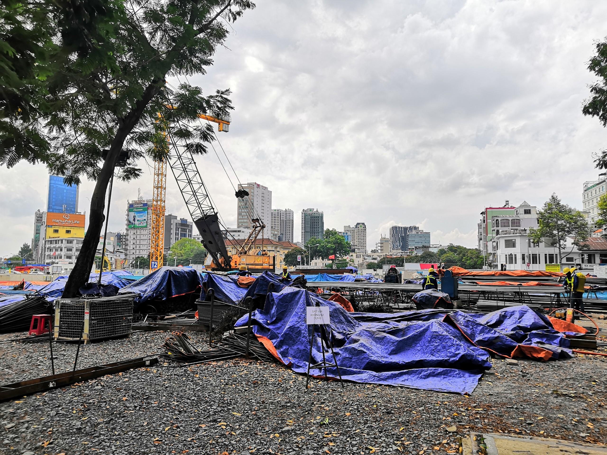 Thủ tướng thăm metro TP.HCM ảnh 3 Thu tuong tham metro TP.HCM anh 3