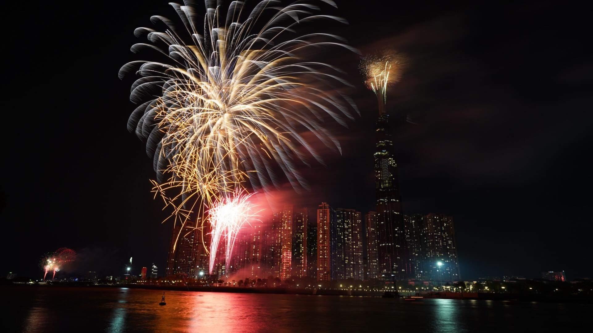 pháo hoa 30/4 ảnh 7 phao hoa 30/4 anh 7