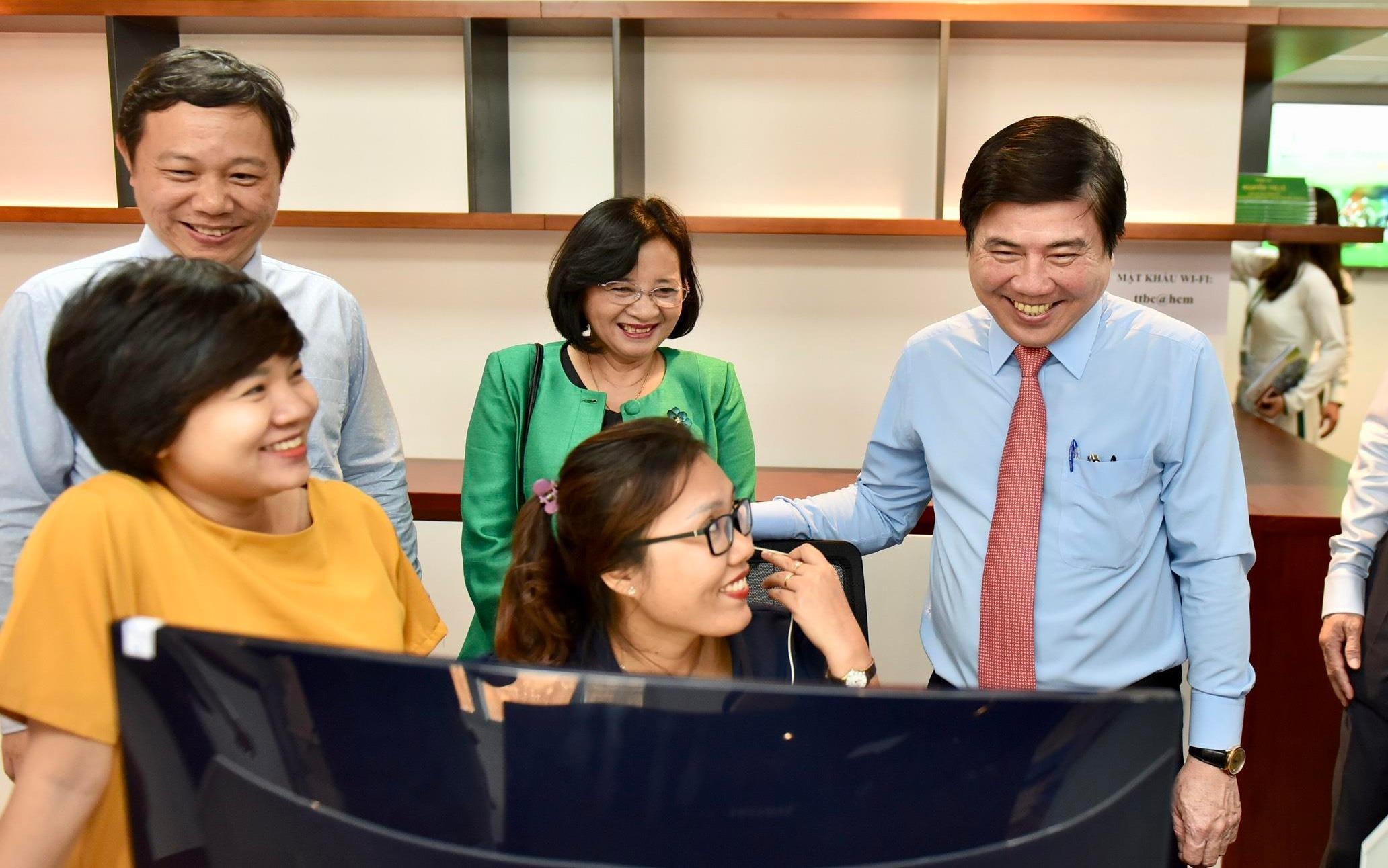 Khanh thanh Trung tam bao chi cap thanh pho dau tien o Viet Nam hinh anh