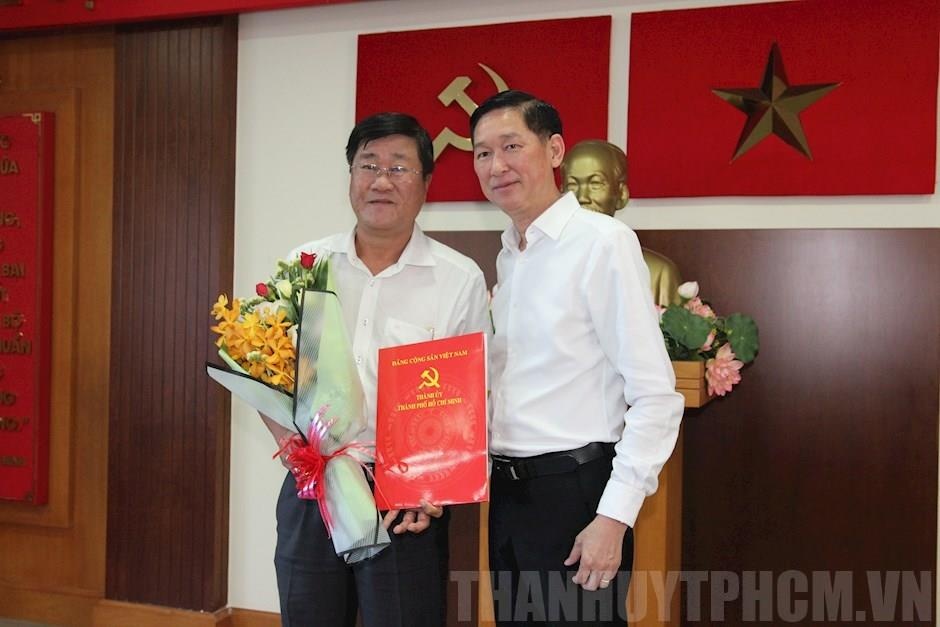 Ong Bui Van Phuc nhan chuc anh 1