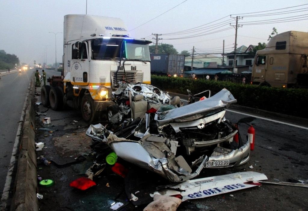 'Tai xe say ruou gay tai nan phai bi khep toi giet nguoi' hinh anh