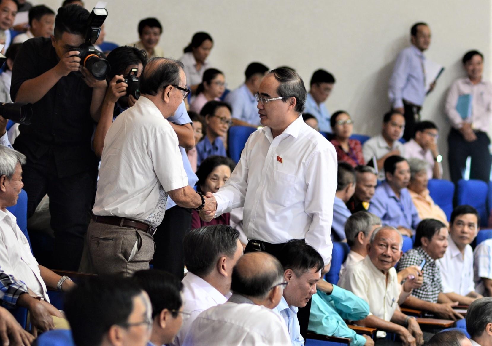 Suc khoe tong bi thu anh 1