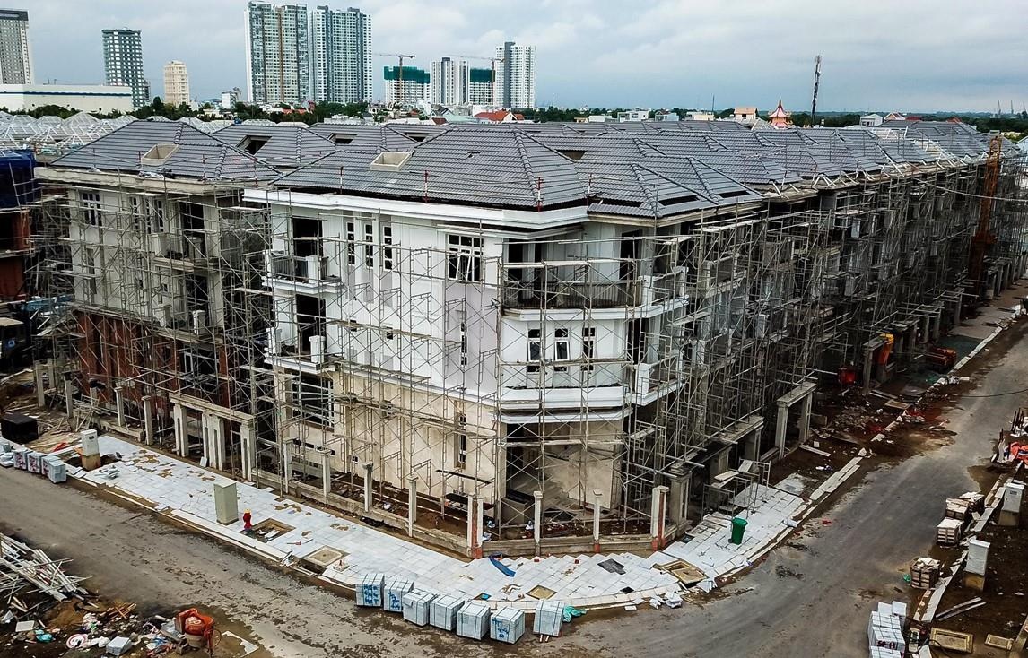 '110 biet thu khong sai Luat Xay dung, chi chua dung Luat Dat dai' hinh anh