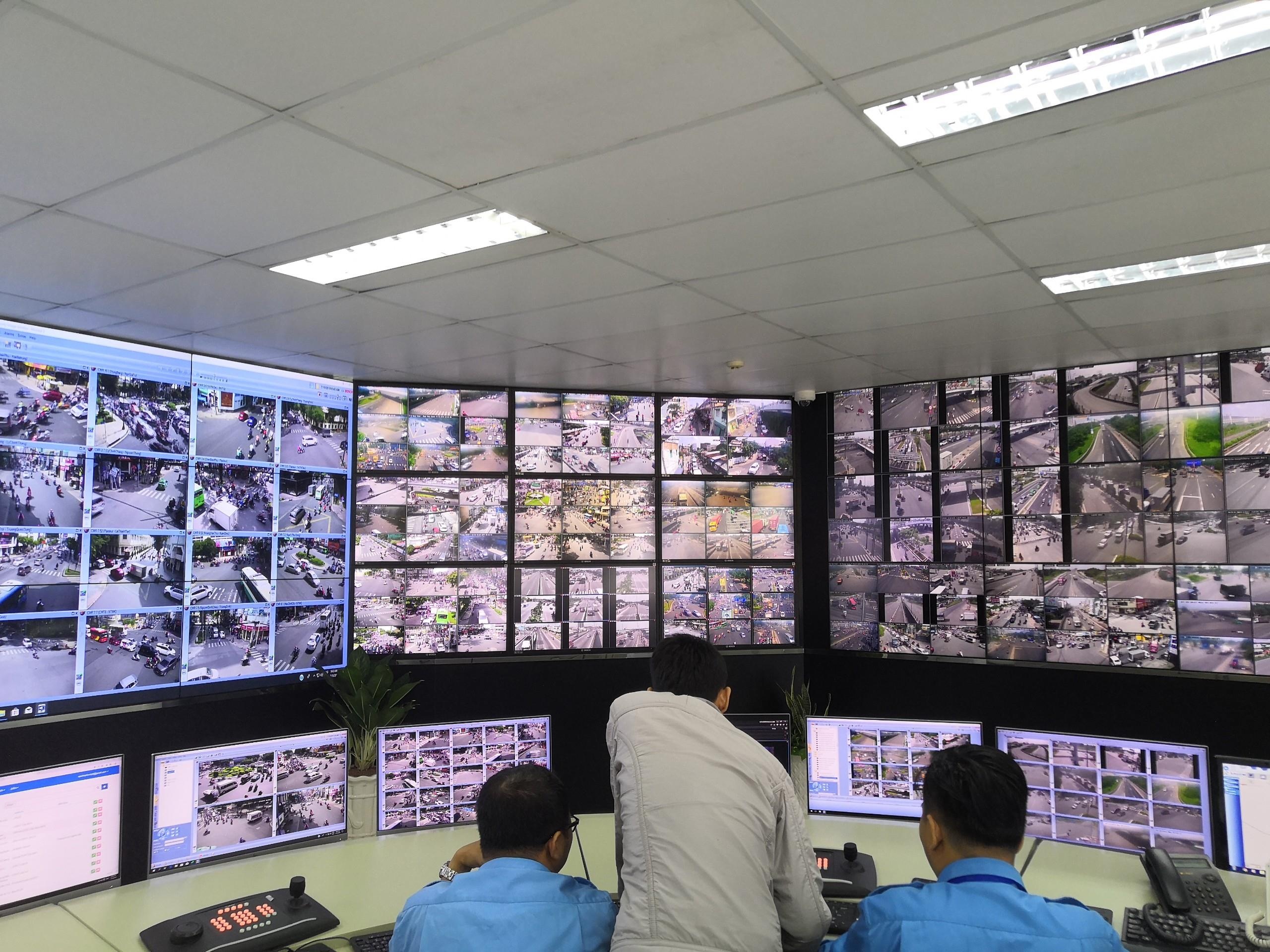 Camera giao thong HCM anh 2