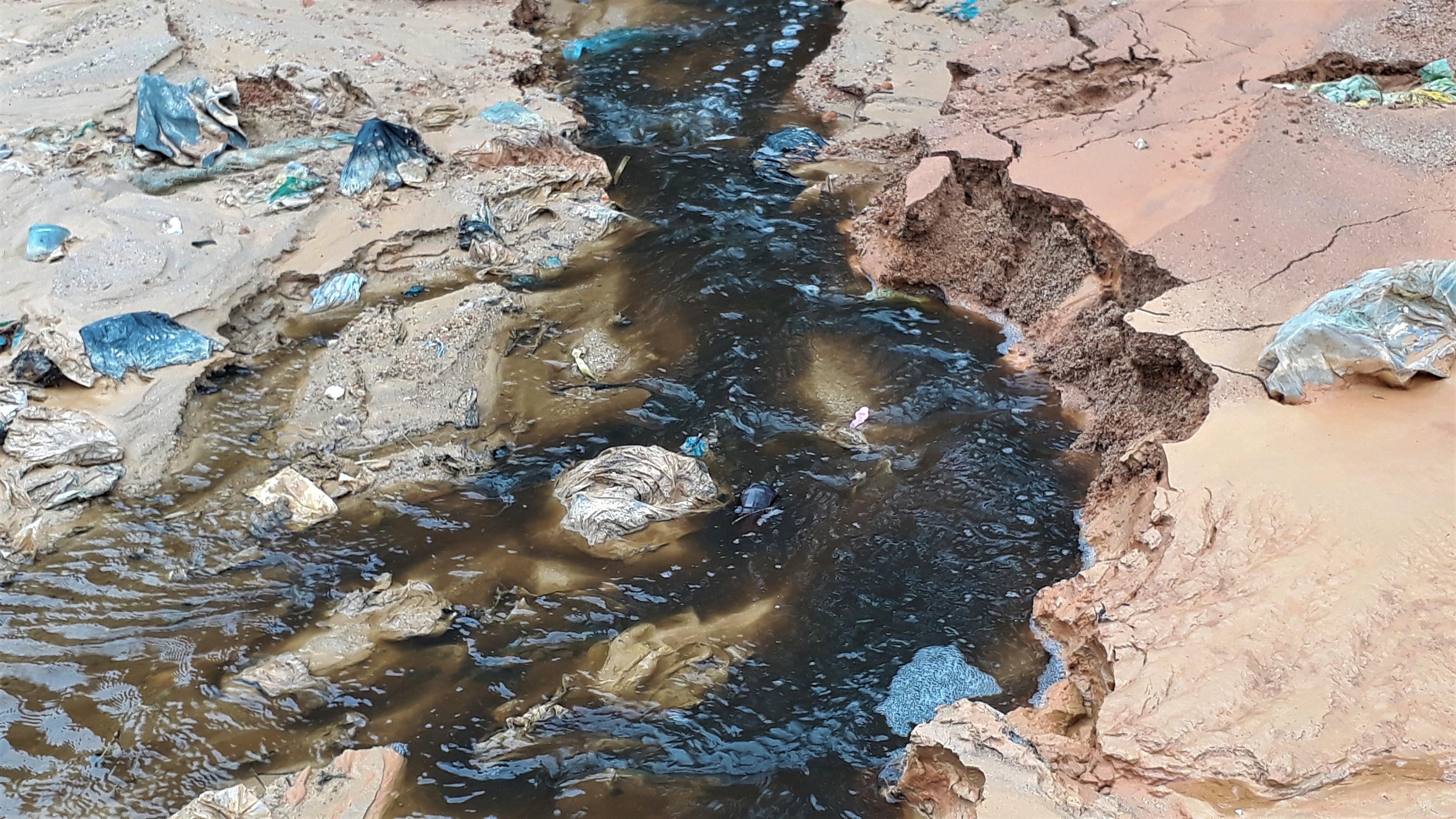 Sat lo bai rac Cam Ly anh 6