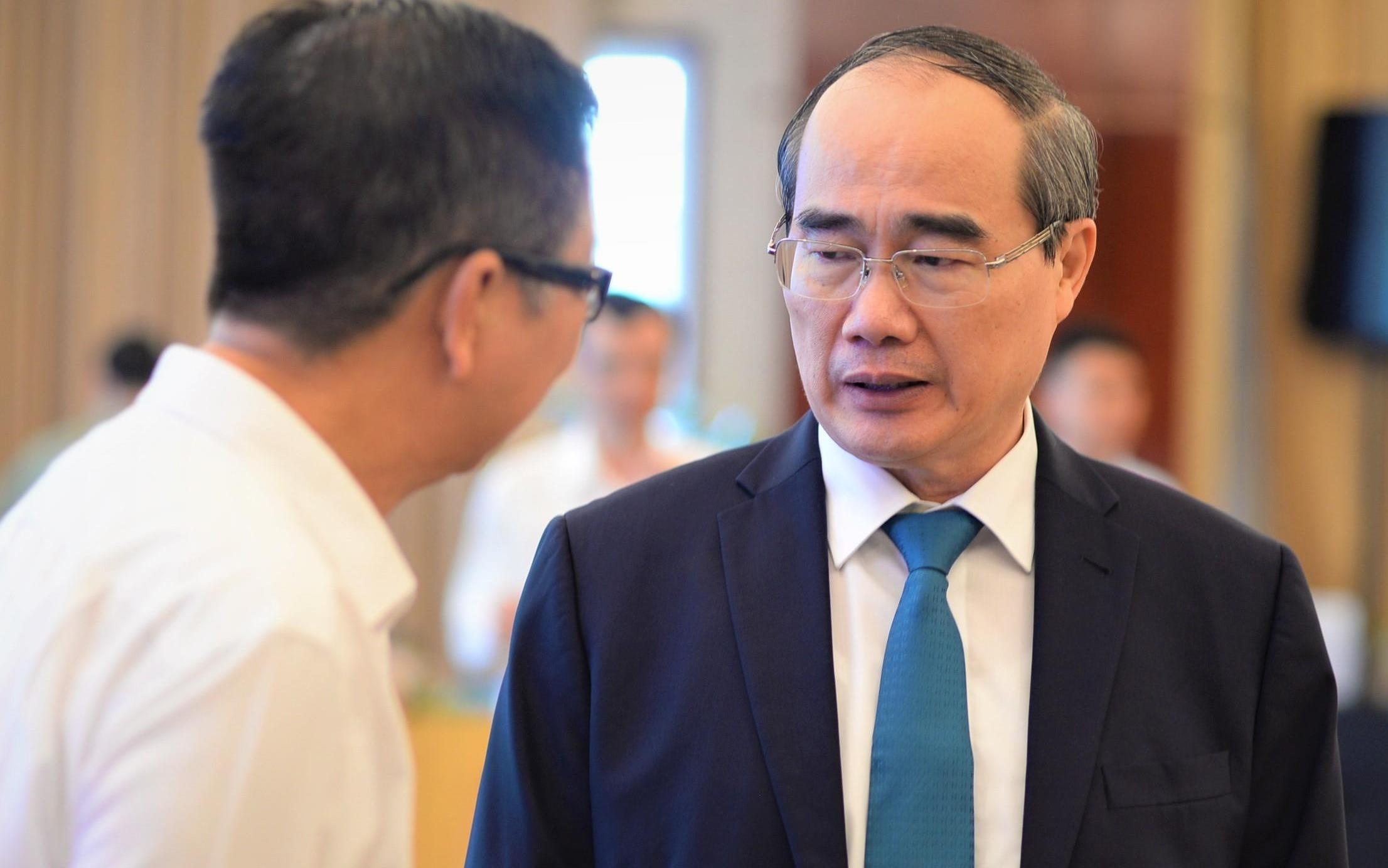 Tang gap 3 dan so, TP.HCM khong co them nhieu cay xanh hinh anh