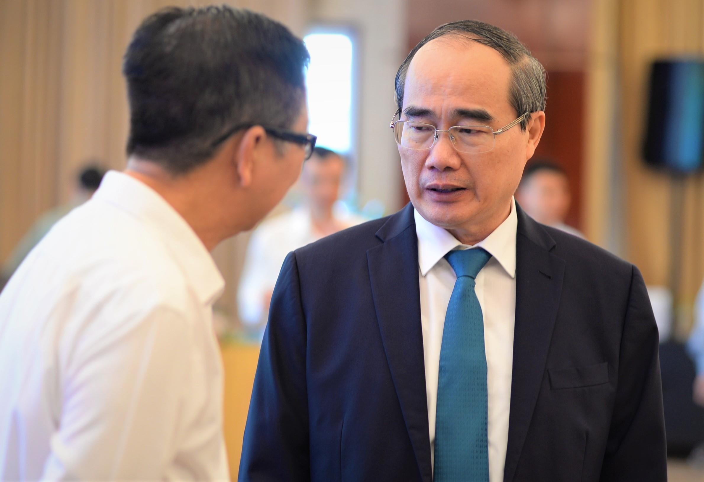 Cay xanh TP.HCM anh 1