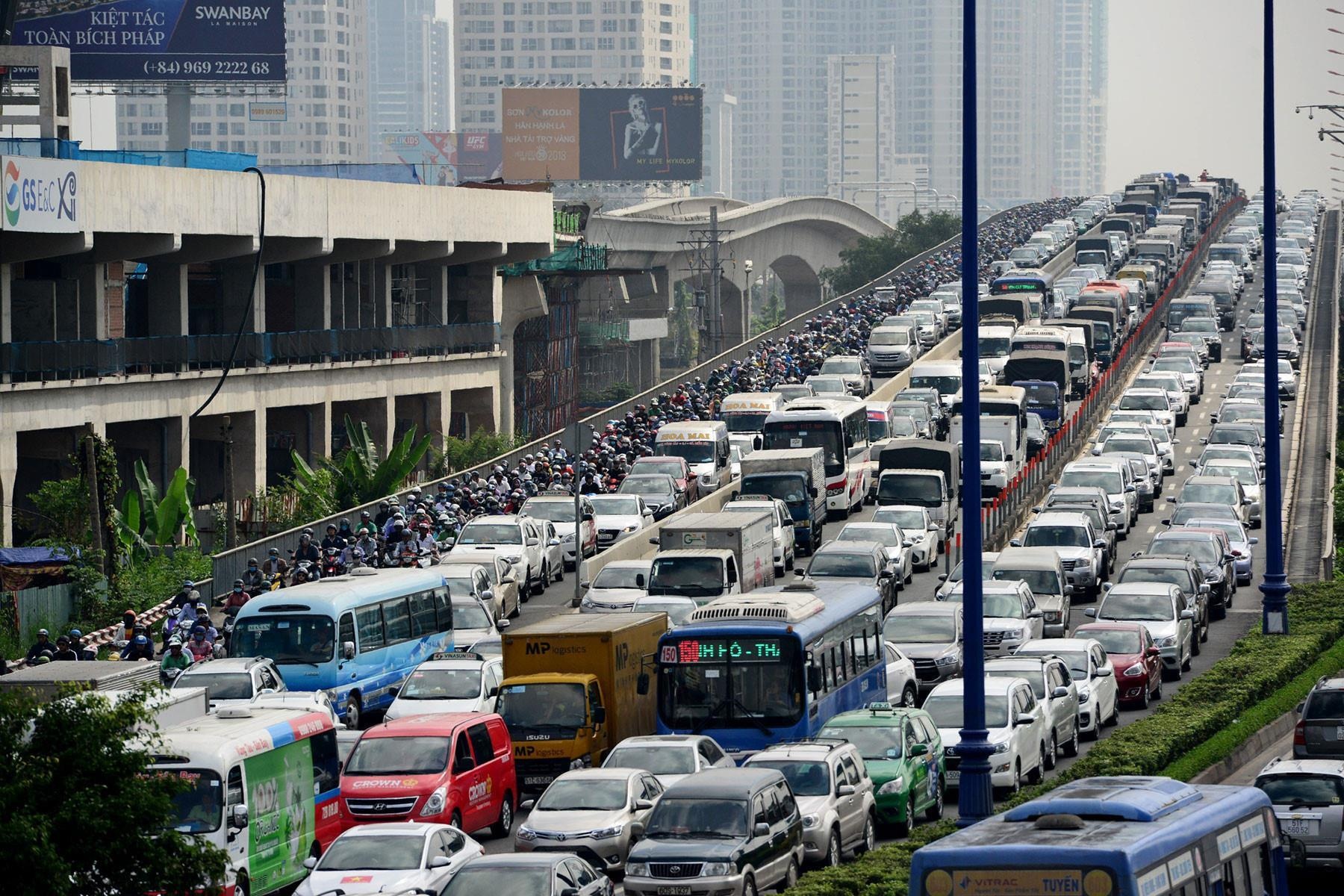 So GTVT len tieng ve viec thu phi vao trung tam Sai Gon hinh anh