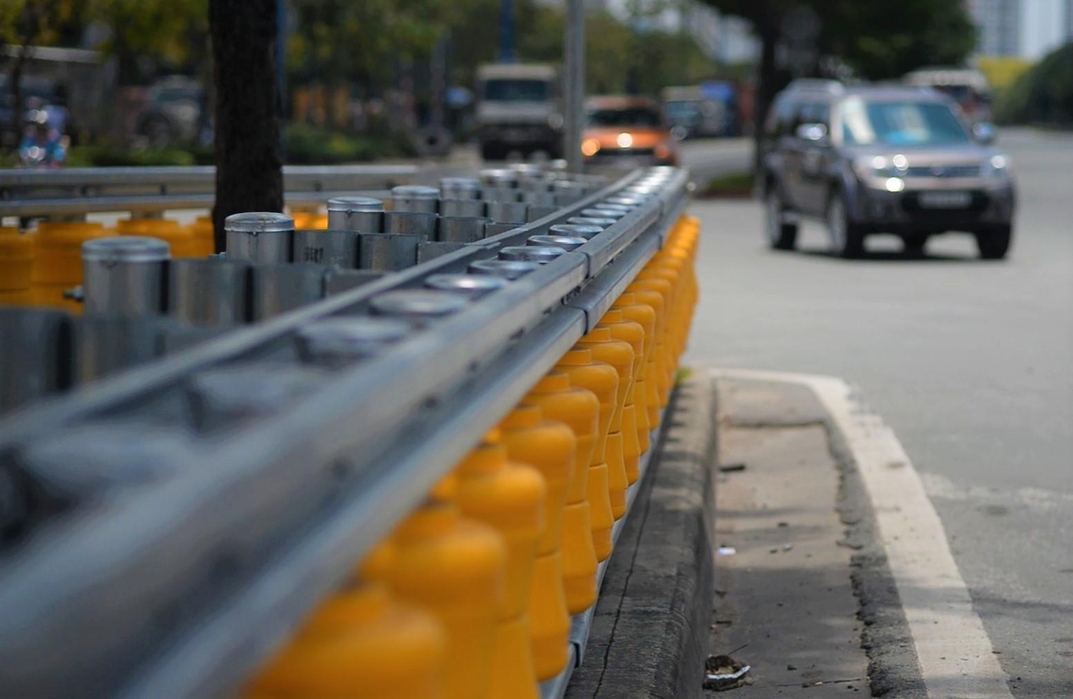 Tai xe noi gi ve day ho lan chong lat xe dau tien o Sai Gon hinh anh